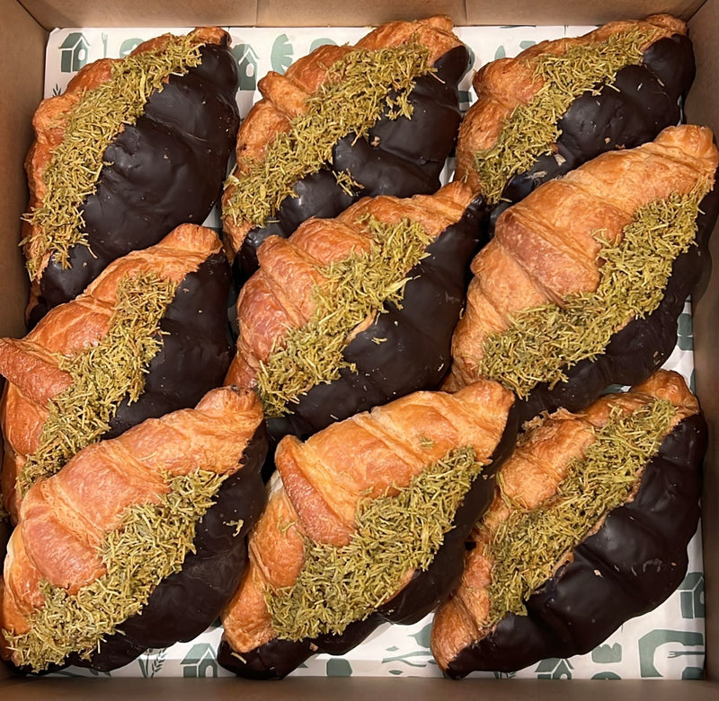 Dubai Chocolate Croissant (9 pcs)