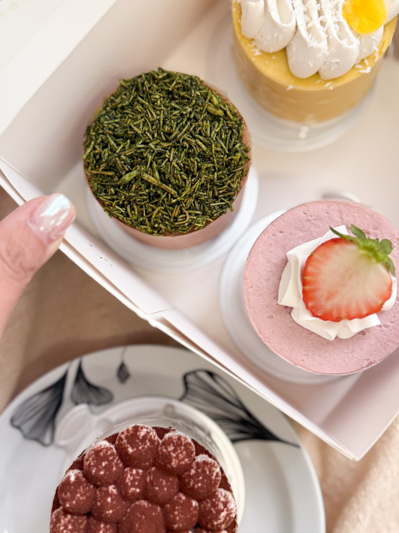 Box of 4 Assorted Mousse Cake