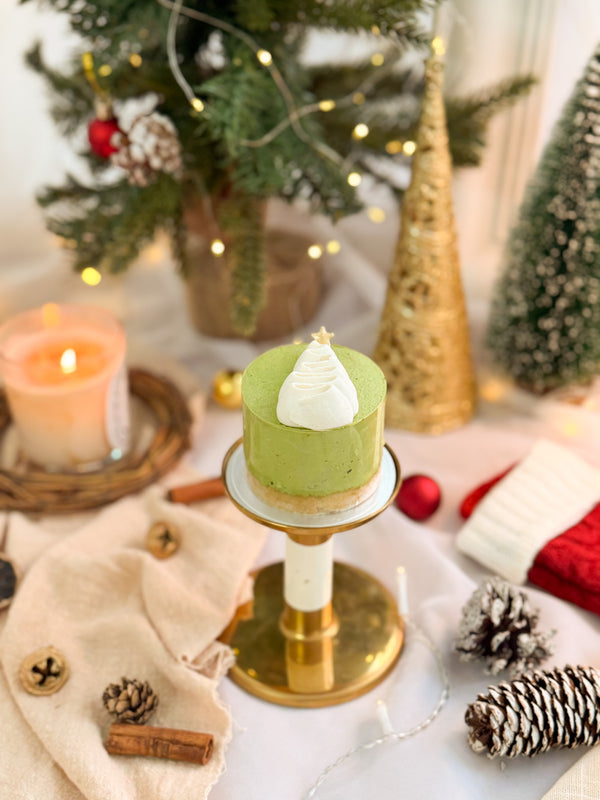 Strawberry Matcha Petit Mousse