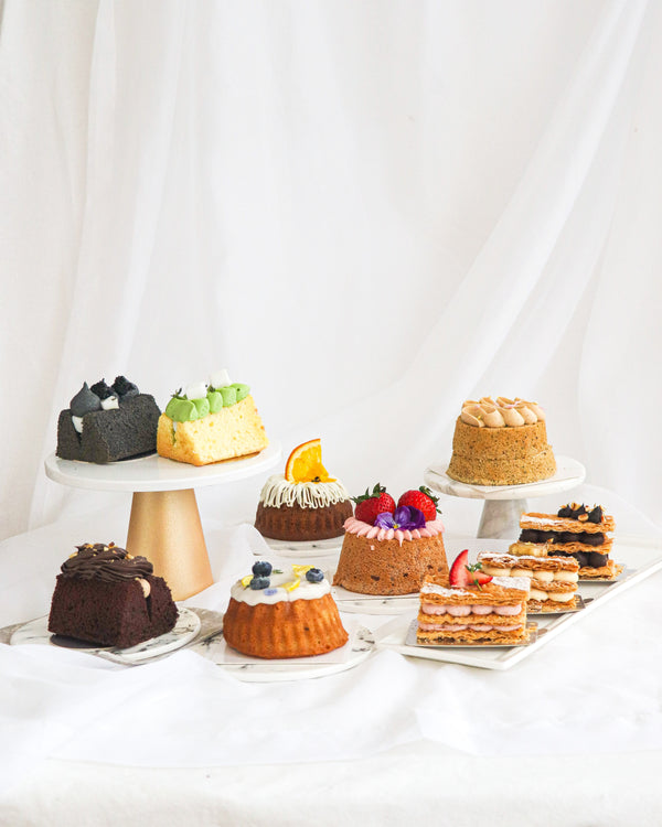 Box of 12 Assorted Petits
