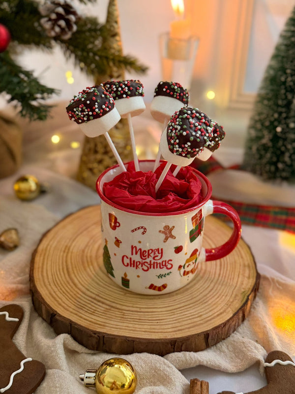 Santa’s Sweet Marshmallow Cup